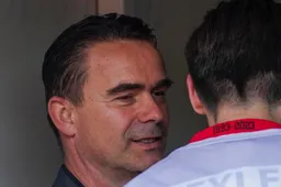 'Overmars haalt mogelijk voormalig sterkhouder van Ajax naar Antwerp in januari'