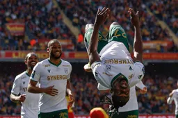 ‘Transfer mogelijk nakende: Moses Simon duikt op in shirt van Belgische topclub’