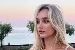 Amy Sonck laat volgers meekijken terwijl ze zich aankleedt