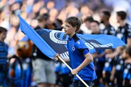 Club-fans omvergeblazen door verrassend toptalent: “Verdient een basisplaats!”