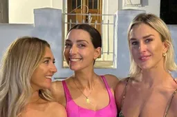 Kat Kerkhofs en sexy vriendinnen buigen diep voorover en stellen borsten tentoon: “Godinnen!”