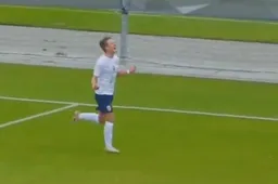 Club-fans zien nieuw supertalent fenomenaal uitpakken: “Nieuwe Haaland!” (VIDEO)