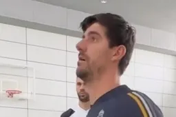 Courtois doet Tedesco opschrikken met bijzonder nieuws: “Bedankt!” (VIDEO)