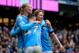 Haaland kijkt met grote ogen naar De Bruyne: "Ik wéét dat gewoon"