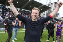 "Dirk Kuyt kan coach van Club Brugge worden"