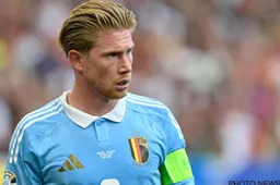 Kevin De Bruyne met vrouwelijke BV gespot