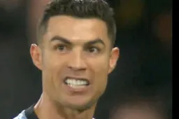Ref Lawrence Visser maakt Cristiano Ronaldo woest (VIDEO)
