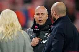 'Arne Slot haalt Oranje-international als vervanger voor Alexander-Arnold bij Liverpool'