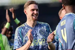 'Exit Ajax, toptransfer voor Kenneth Taylor'