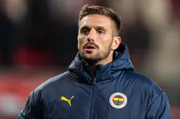 Ajax-fans in shock: 'Dusan Tadic verhuist naar déze club'