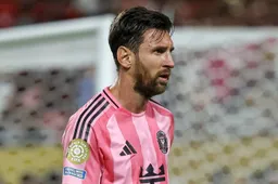 Wat een transfer: 'Messi plots naar déze verrassende club'