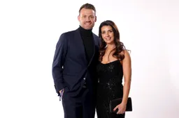 Jasmien tegen haar man Simon Mignolet: "Stop met voetballen"