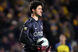 Engelse kritiek groeit: Senne Lammens niet gespaard bij Man United