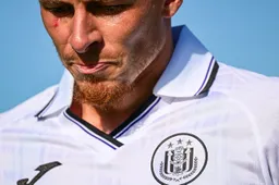 'Hasi duwt Thorgan Hazard naar uitgang'