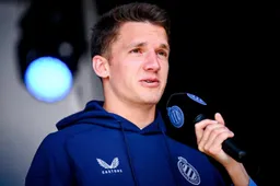 Transfers LIVE: 'Kasper Dolberg moet weg bij Anderlecht, exit Christos Tzolis bij Club Brugge?