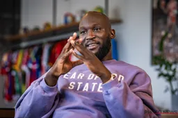 Openhartige Romelu Lukaku doet opmerkelijke onthulling over zijn vriendin: "Bij haar gaat het beter"