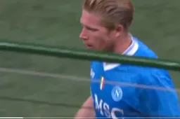Kevin De Bruyne heeft het helemaal gehad en stapt woest het veld af (VIDEO)