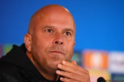 'Bliksemontslag voor Arne Slot bij Liverpool'