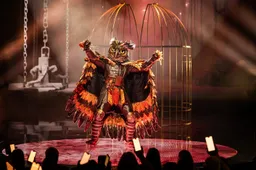'Déze bekende voetballer zit in pak van Uil in 'The Masked Singer'