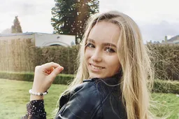 Dochter van Wesley Sonck laat zich van haar beste kant zien