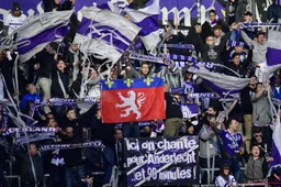 Dit is de reden waarom RSCA nog steeds geen nieuwe grasmat heeft