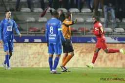 VAR zorgt voor ophef tijdens Antwerp-Gent: "Dit is écht erg"