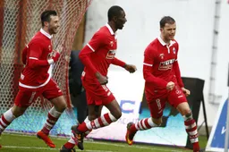 Lierse-fans woest op Antwerp-speler: "Stuk stront!"