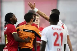 Het loopt volledig mis tijdens Antwerp-Standard: "Ongelofelijk!"