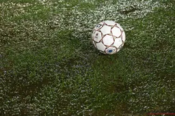 Hoogstraten doet geweldige zaak in eerste amateur na zege tegen Dessel