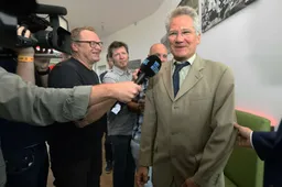 Spelers van Antwerp schrikken zich rot van Bölöni