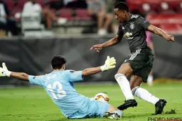 Sevilla dankt Bono en De Jong en staat in de finale van de Europa League