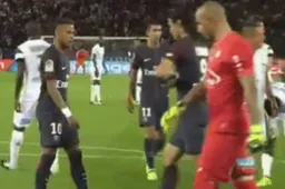 Neymar vraagt Cavani of hij de strafschop mag nemen en dan gebeurt dit (Video)
