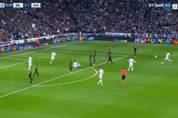 Casemiro scoort de 3-1 tegen Napoli met een verschroeiende volley vanop grote afstand (Video)