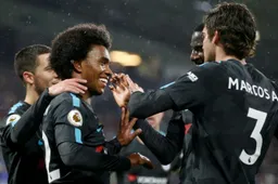 Depoitre scoort, maar Chelsea wint simpel en zet United onder druk