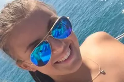 Michel Vlap laat Anderlecht-fans meegenieten van bikini-party met vriendin Claire