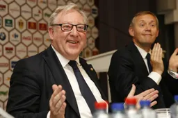 De Keersmaecker lacht niet meer en neemt afscheid van de voetbalwereld