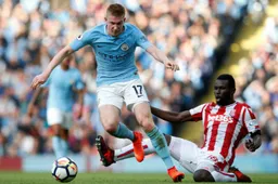 David Silva gelooft niet wat hij ziet van De Bruyne