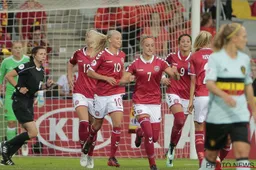 Voetbalfans vallen van hun stoel: "Wat zijn die lekker, zeg!"