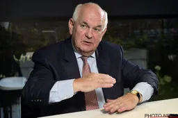 Gooit De Witte coach Vanhaezebrouck op straat bij Gent?