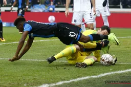 Deze Anderlecht-speler al na 7 minuten compleet afgemaakt