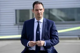 Belgisch goudklompje wijst buitenlandse topclubs af en kiest voor Genk