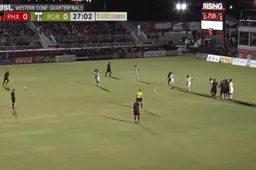 40-jarige (!) Didier Drogba gaat viraal met déze vrije trap (VIDEO)