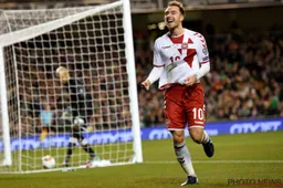 Geniale Eriksen stuurt Denemarken met een hattrick naar het WK