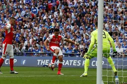 Arsenal verzekert zich op valreep nog van FA Cup