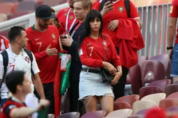 Op het veld steelt Ronaldo de show, ernaast is Georgina de ster (Foto's)