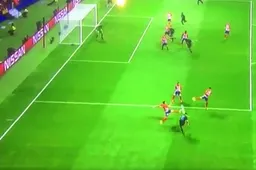 Hazard brengt doelpunt aan met deze fantastische assist (video)