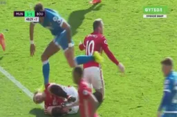 Ibrahimovic krijgt een stamp op het hoofd en doet dan dit om wraak te nemen (Video)