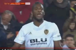 Eindelijk! Batshuayi scoort nog eens én kroont zich meteen matchwinnaar