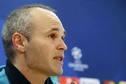 Prachtig: Barcelona brengt dit apart en uniek shirt voor Iniesta op de markt