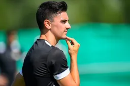 Supporters zien Jelle Bataille naar Antwerp trekken